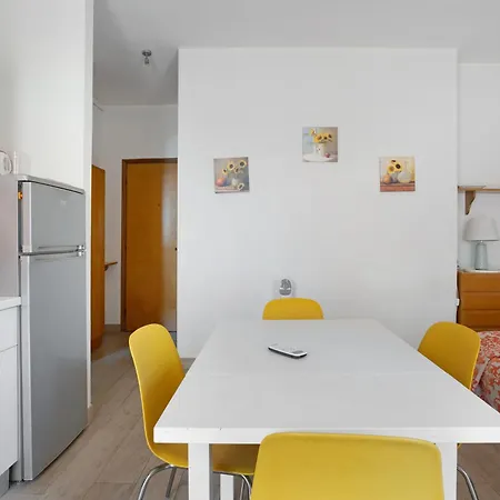 Διαμέρισμα Coral House Βιαρέτζιο